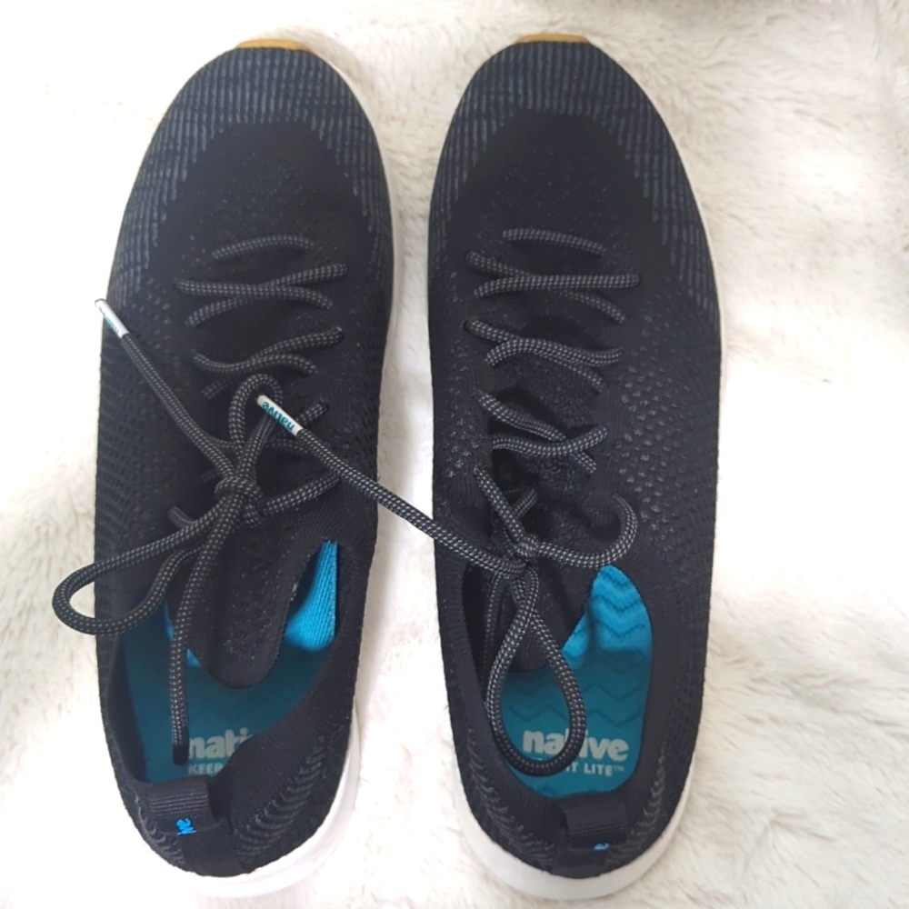 Native black shoes